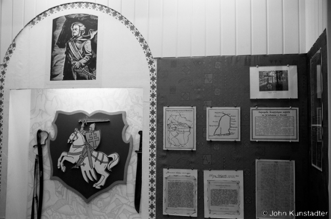 22-museum-display-dastojeva-2007-2007109-20