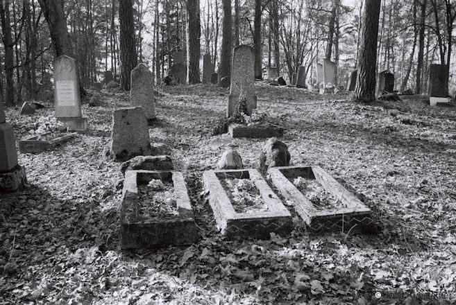 25c.Tatar-Cemetery-Lastai-between-Ardashy-Kuty-2016-2016116-27A