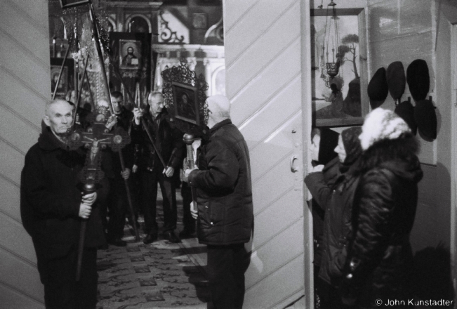2a.Assembling for Procession, All-Night Easter Vigil, Azdamichy 2018, 2018049_11A
