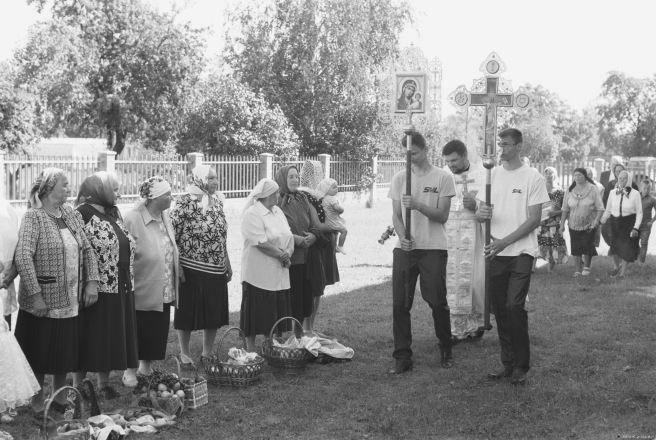 2a.Blessing-of-Apples-Jablychny-Spas-Feast-of-the-Transfiguration-Tsjerablichy-2019-2019173-3A