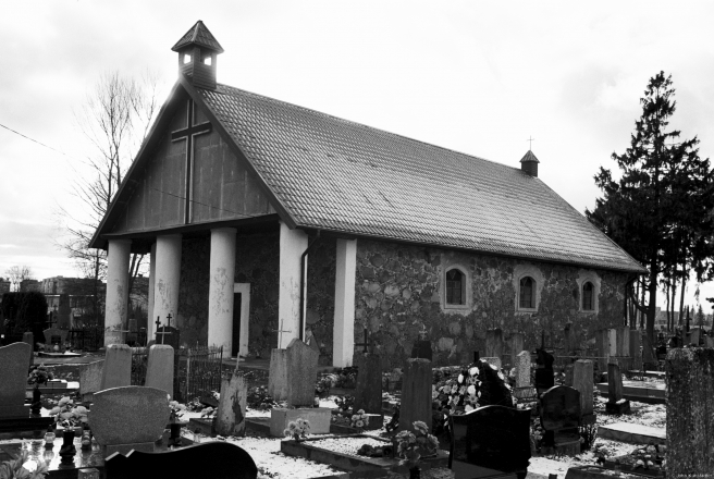2a.Churches-of-Belarus-CCCXLIII-R.C.-Cemetery-Chapel-of-St.-Barbara-Iuje-2020-2020022-04