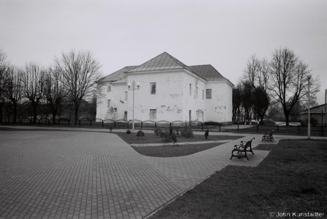 2a.Churches-of-Belarus-CDLXVI-Remnants-of-Bernardine-Monastery-Njasvizh-2015-2015127-27A