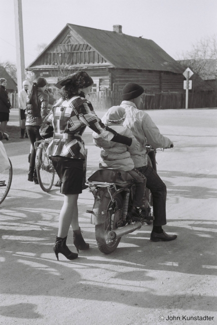 2a.Homeward-Bound-after-Blessing-of-Easter-Bread-on-Holy-Saturday-Azdamichy-2012-2012087-5A
