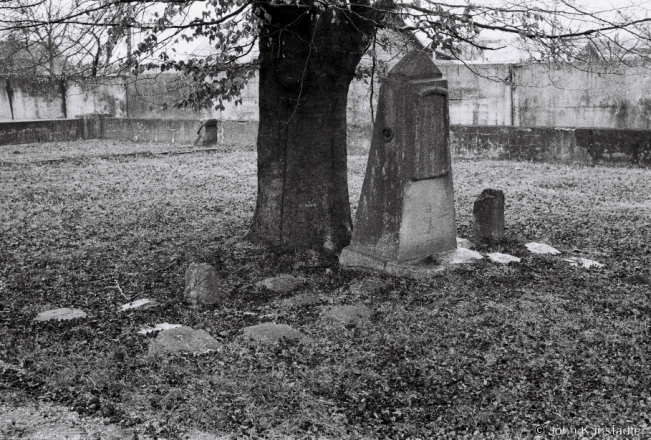 2a.World-War-I-Cemeteries-XXXI-German-Cemetery-Pinsk-2020-2020018b_20A