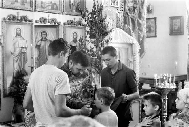 2b.Childrens-Communion-Orthodox-Trinity-Monday-Service-Tsjerablichy-2019-2019090-23