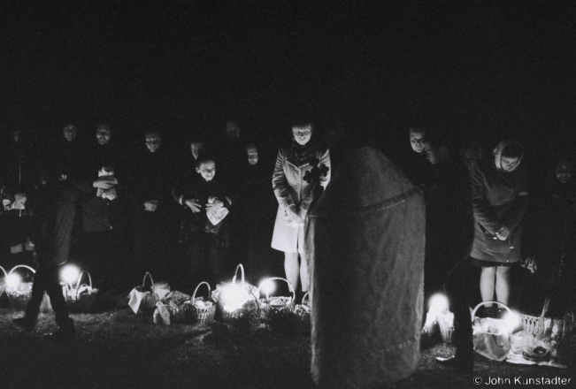 Blessing of Easter Bread, Azdamichy 2015, F1150004(2015091a-.jpg