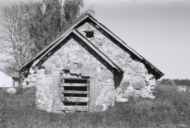 2b.Former Estate Building, Strypuny 2018, 2018263b_21A