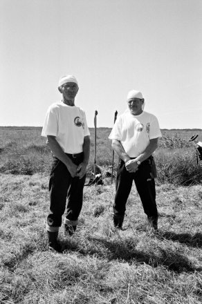 2b.Mikhail & Aljaksandr Dzjetsuk, Sporauski Scything Competition, Vysokaje 2016, 2016262-8A (00020008