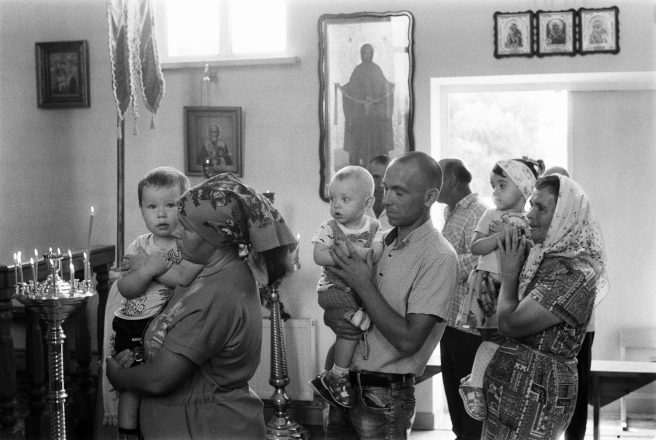 2c.Childrens-Communion-Orthodox-Trinity-Monday-Service-Tsjerablichy-2019-2019090-28