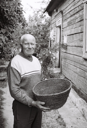 2c.Faustyn with Basket, Polkhava 2017, 2017150-11A (000045