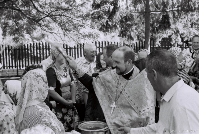 2d.Blessing of Water Father Valjeryj from Sjamihos'tsichy, Eve of Patronal Feast of Holy Trinity, Azdamichy 2018, 2018134a_17A