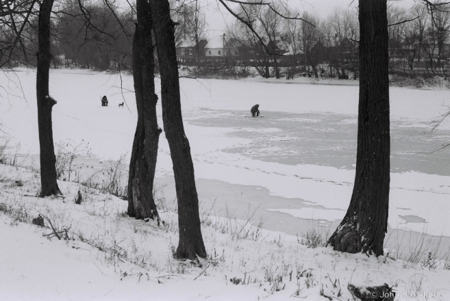 2d.Ice-Fishing, Davyd-Haradok 2017, 2017015c- (F1050026