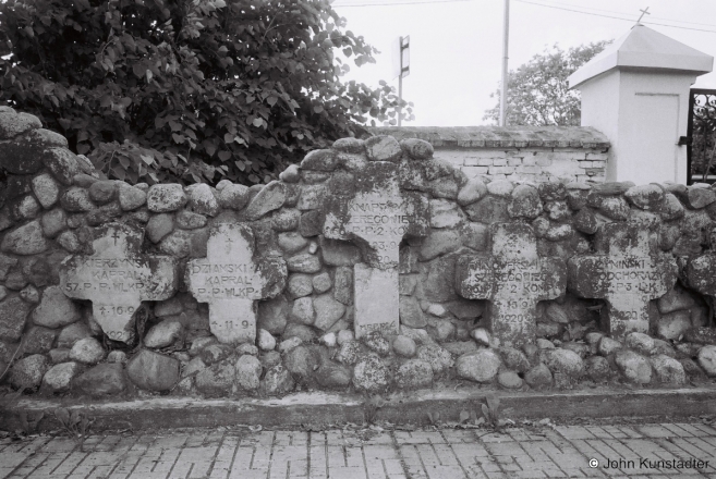 2d.Polish-Cemetery-for-Soldiers-Fallen-in-the-1919-21-War-against-the-Bolsheviks-Polish-Cemetery-and-Memorials-Kobryn-2013-2013189a-27A