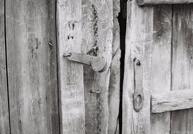 2j.Old Barn Door Lock, Polkhava 2017, 2017150-27A (000061