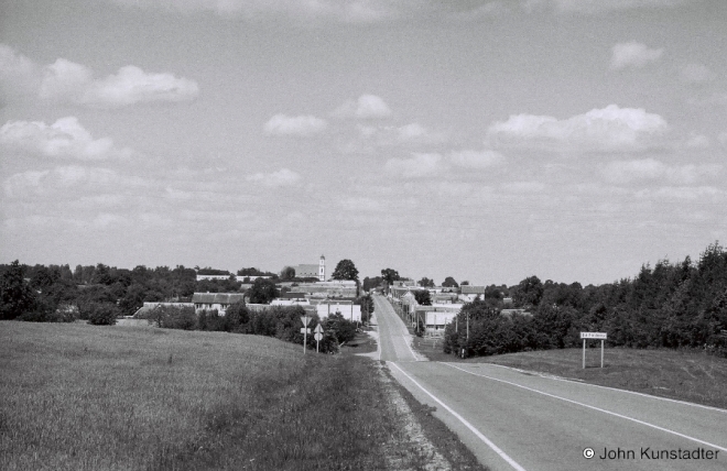 3.Churches-of-Belarus-CDLXXXV-View-toward-the-R.C.-Church-of-St.-George-Varnjany-2016-2016234c-22A2