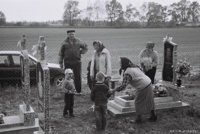 Radaunitsa (Commemoration of the Dead), Tsjerablichy 2014, F1100012(2014135a-11A.jpg