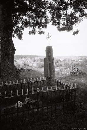 3.Grave of Fr. Edward Muronczyk (Killed 20.X.42), Dubrava 2015, 2015301a-3A(000004