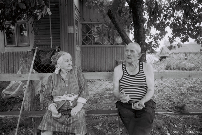 3.Portraits of Tsjerablichy, Babulja Natasha & Her Neighbor Dzjed Khvjedar, Tsjerablichy 2015, 2015314- (F1040007