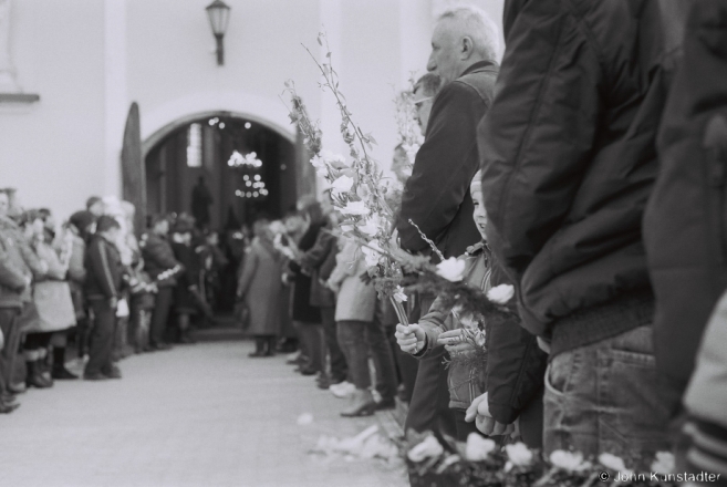 3a.Communion, First Mass, Palm Sunday, Iuje 2017, 2017048- (F1100012
