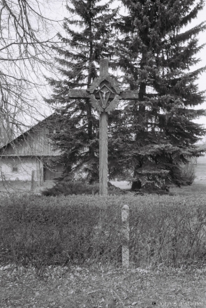 3a.World War I Cemeteries XIII, Memorial Cross on Site of Former German WWI Cemetery, Jareva 2017, 2017093-3A