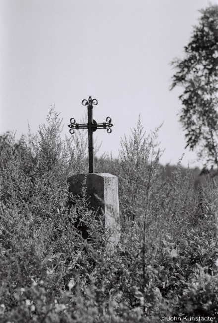 3b.Crosses-of-Belarus-CC-Wrought-Iron-Grave-Cross-Alkovichy-2018-2018222a_19