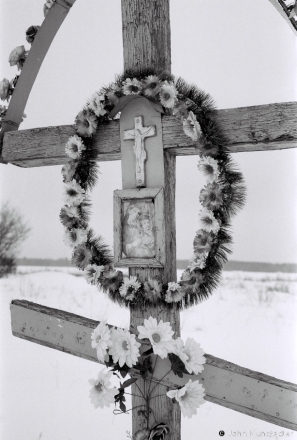 3b.Crosses of Belarus XCVI, Roadside Cross, Listapady 2019, 2019012c_27