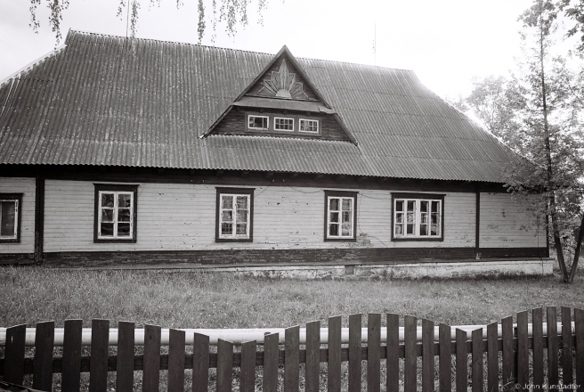 3b.House in Civil-Servant Quarter, Vol'naja Street, Hlybokaje 2015, 2015349-16 (000050