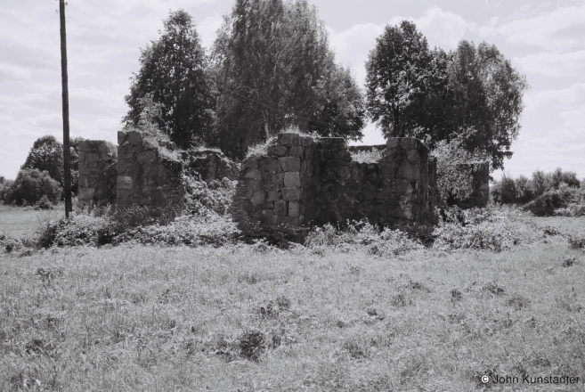 3b.Ruins-of-Cemetery-Chapel-Boltsishki-2014-2014247-1A