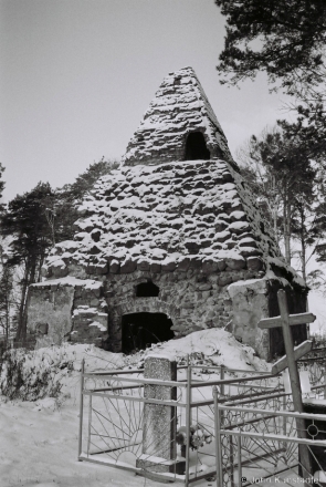 3b.Zavisha Family Chapel-Mausoleum, Uzda 2012, 2012006-9A