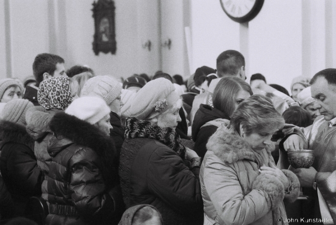 3c.Communion, Easter Morning Mass, Iuje 2016, 2016108- (F1000013