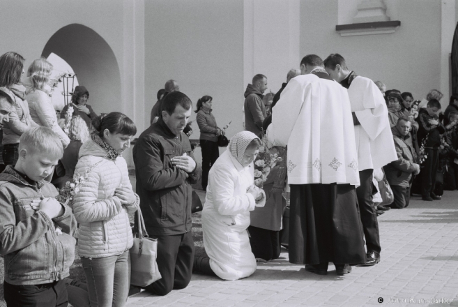 3c.Communion, First Mass, Palm Sunday, Iuje 2017, 2017048- (F1100023