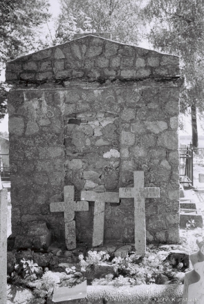 3c.German WWI Graves and Monument, Rasla Cemetery 2017, 2017131- (F1040019
