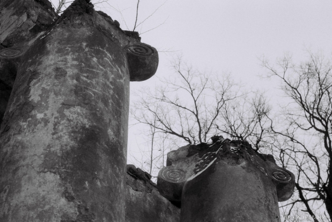 Photo Expedition to Chervjen' District, Ruins of R.C. Church of St. Anthony of Padua, Ravanichy 2015, F1000019(2015014a-
