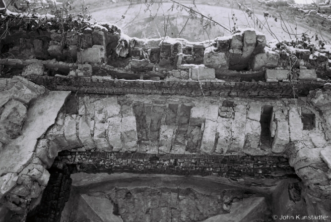 Photo Expedition to Chervjen' District, Ruins of R.C. Church of St. Anthony of Padua, Ravanichy 2015, F1060004(2015016-