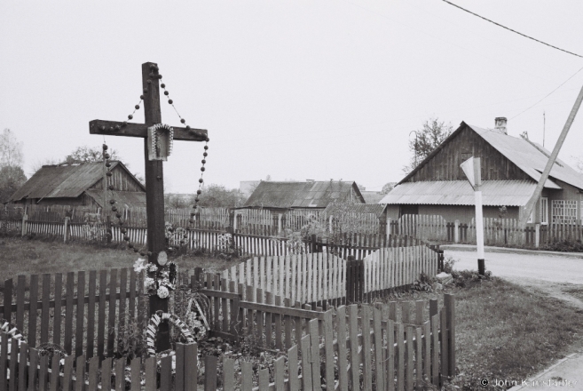 4.Crosses-of-Belarus-CXXXV-Roadside-Cross-Zhyrmuny-2012-2012319b-31
