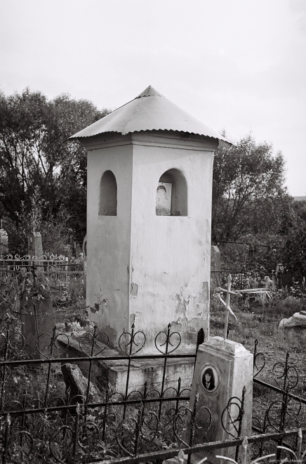 4.Family-Shrine-Cemetery-in-Ivashynavichy-2018-2018212a-25A