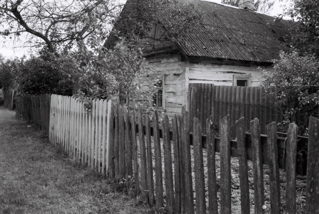 4.Old-Fence-and-New-Njatsjech-2014-2014248-1A