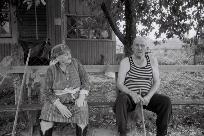 4.Portraits of Tsjerablichy, Babulja Natasha & Her Neighbor Dzjed Khvjedar, Tsjerablichy 2015, 2015314-2A (F1040002