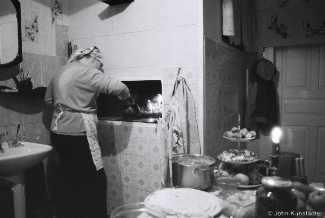 4.Preparation of Orthodox Christmas Eve Meal (kuts'tsja), Tsjerablichy 2017, 2017005-19