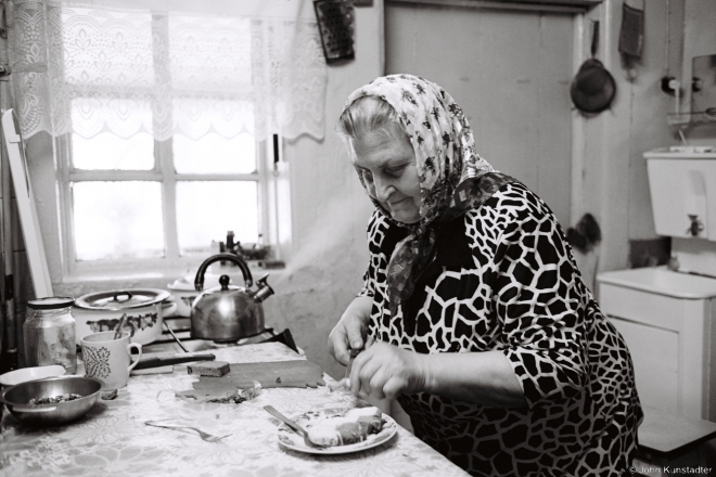 4.Preparing Tea & Sala, Dzjerkaushchyna 2016, 2016145a-30A(2) (000062
