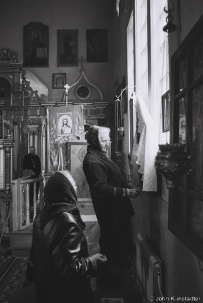 4.Preparing for the All-Night Easter Service, Azdamichy 2014, F1060019(2014073-