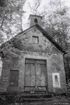 4a.Churches-of-Belarus-CCCLXV-Sidarevich-Sidorewicz-Burial-Chapel-Dubok-2014-2014224-34-F1070035