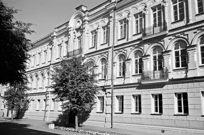 4a.Former Pedagogical Institute (1898), now Mahiljou State University, Ljeninskaja 35 (Formerly Vjalikaja Sadovaja), Mahiljou 2016, 2016288b-9A (49970010