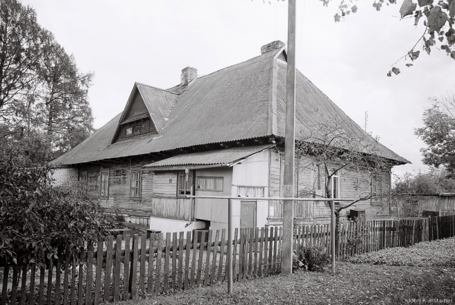 4a.House in Civil-Servant Quarter, Vol'naja Street, Hlybokaje 2015, 2015349-17 (000051