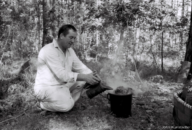 4a.Preparing to Remove Bees from Collected Honeycomb, Kaloda No. 1, Baranou Roh, Tsjerablichy Woods 2018, 2018254_25A