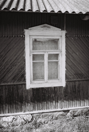 4a.Window-Lintel-Pre-War-Homestead-Jabravichy-2017-2017043-7A2