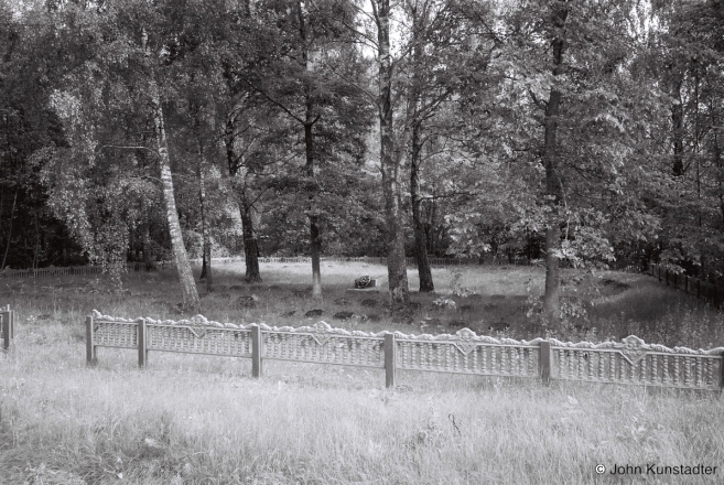 4a.World-War-I-Cemeteries-LIV-Cemetery-with-Graves-of-Soldiers-of-the-German-and-Russian-Imperial-Armies-Baloty-2013-2013189a-0A