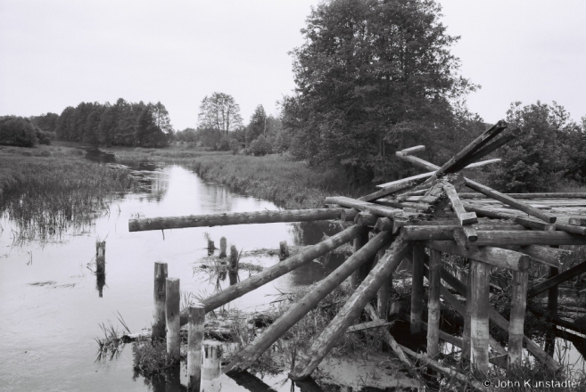 4b.Ruins-of-Old-Wooden-Bridge-over-the-River-Usha-2017166-F1160036