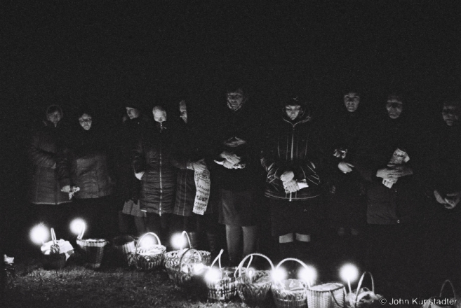 4e.Blessing of Easter Bread after All-Night Service, Azdamichy 2015, 2015090-35A