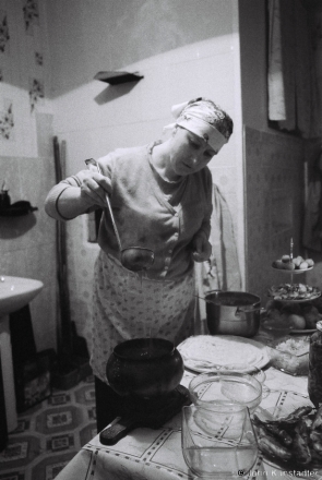 5.Preparation of Orthodox Christmas Eve Meal (kuts'tsja), Tsjerablichy 2017, 2017005-20